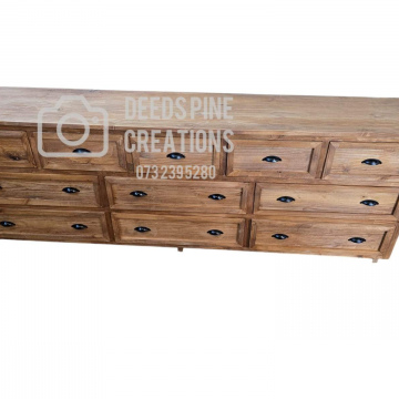 11 Drawer server