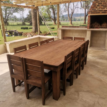 12 Seater with 12x chairs