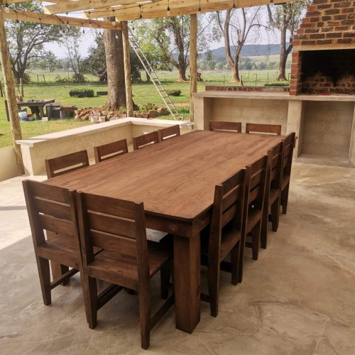 12 Seater with 12x chairs
